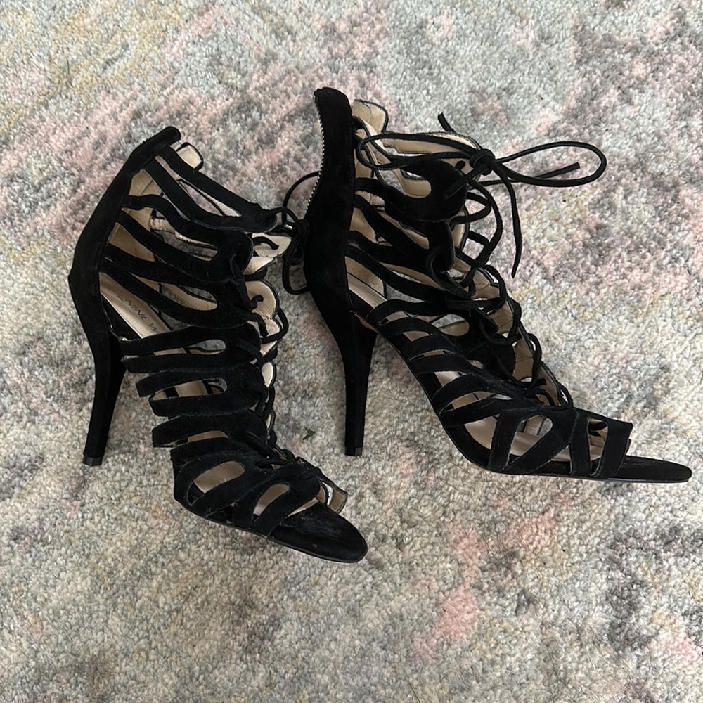 Nine West Leather Scalloped Lace Up Gladiator Heels